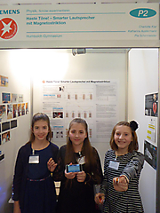 Katharina Austermann, Pia Schirrmeister, Charlotte Klar: Physik 2. Platz Schüler experimentieren