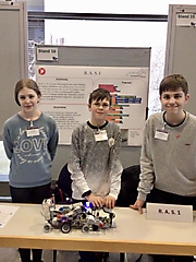 Finja Blank, Kai Huck, Jesper Pfeil:  Technik Schüler experimentieren ; 2. Preis