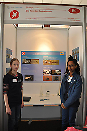 Carlotta Hamann, Sara Yizengaw: Biologie 1. Preis Schüler experimentieren
